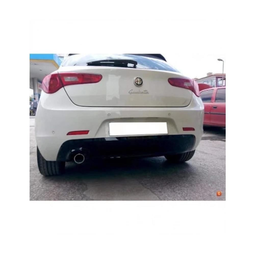 Alfa Romea Gıulıetta Tek Çıkışlı Difüzör Parlak Siyah