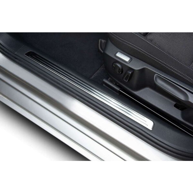  VW Passat B8 Krom İç Kapı Eşiği 4 Parça 2015 ve Sonrası